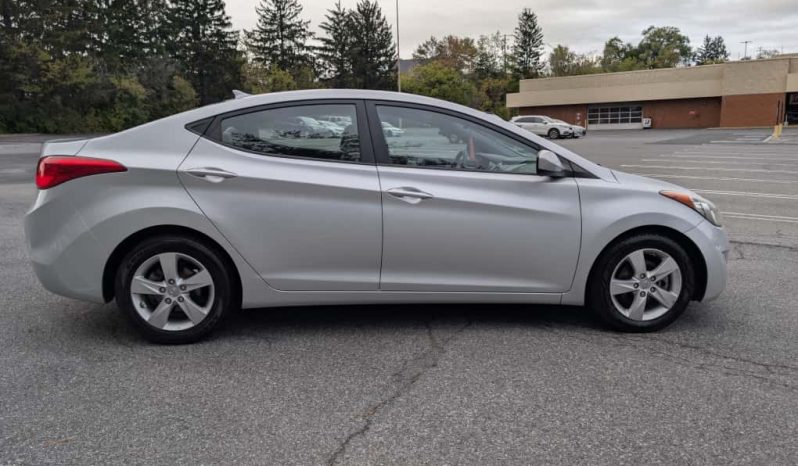 2013 – HYUNDAI ELANTRA GLS full
