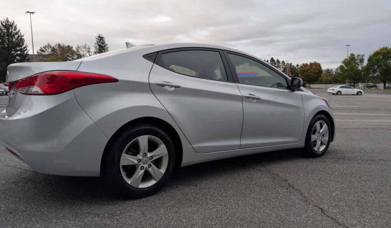 2013 – HYUNDAI ELANTRA GLS full